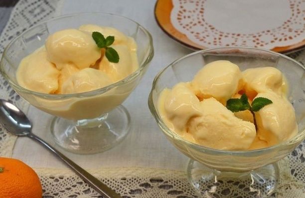 Освежающее тосканское мороженое: сметана, мандарины и немного магии