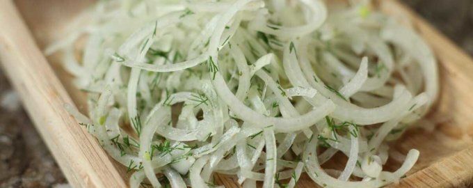 Луковый салат: простота в каждом укусе