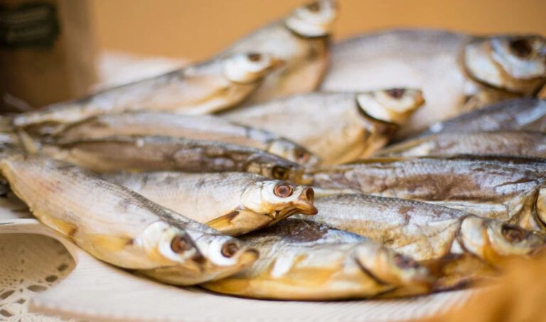 Россияне выбирают селедку: какая рыба в тренде?