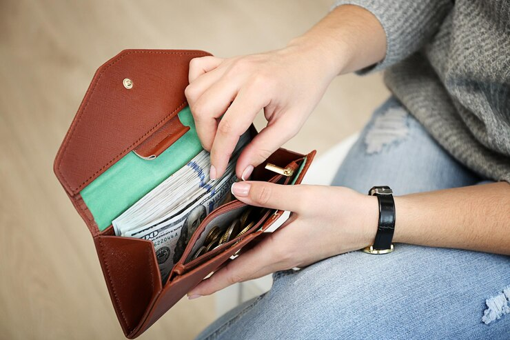 Темы, о которых лучше молчать: сохраните свои секреты в тишине