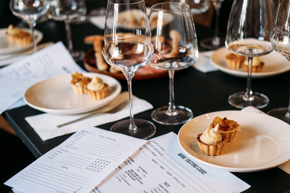 Как создаётся идеальная винная карта и что стоит за выбором гостей