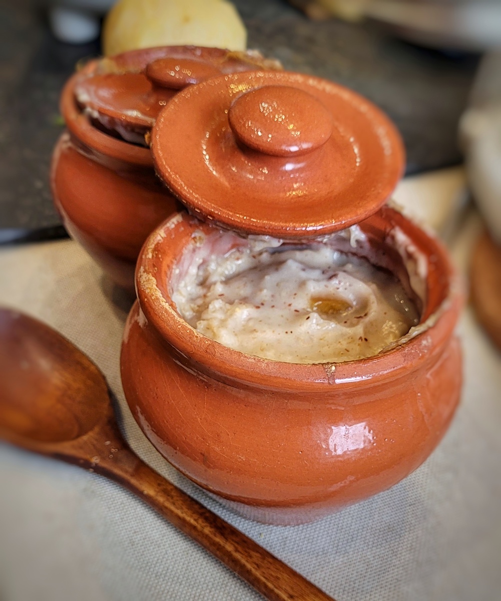 Вкусная овсянка с курагой: постное блюдо в духе веганства