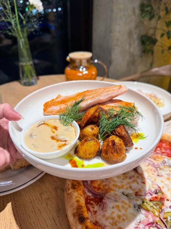 Уютная пиццерия на юго-западе с атмосферой фильмов Тарантино