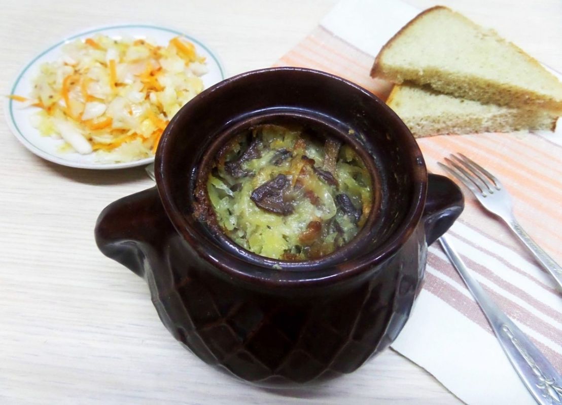 Нежный картофель с свининой и вешенками: уютный рецепт для гостей