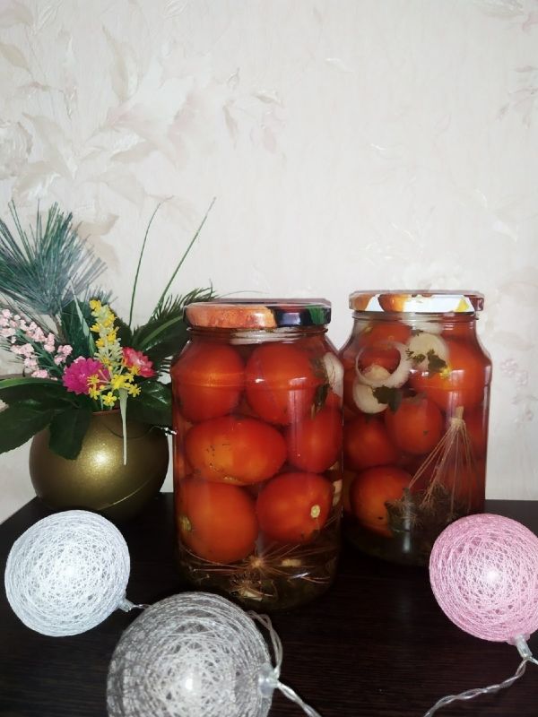 Тайна вкусных помидоров на зиму: экспериментируйте с рассолом