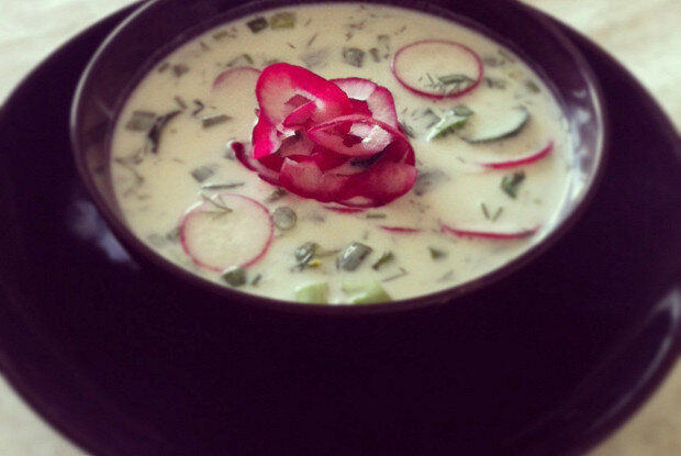 Окрошка с редисом на кефире: идеальный летний холодный суп