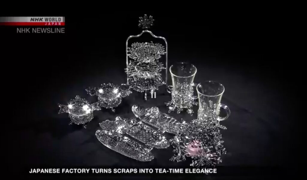 Необычные традиции: Японская компания производит чайную посуду из отходов стали
