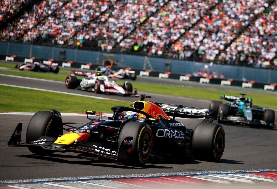 Ферстаппен о подиуме в Мексике: неожиданные повороты и шины на грани