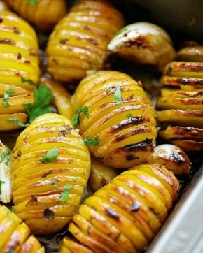 Ароматный запечённый картофель: простой рецепт для истинных гурманов