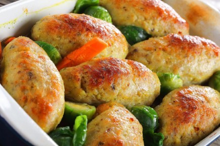 Как приготовить нежные котлеты из минтая с изюминкой