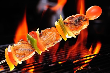 Надежный рецепт шашлыка в майонезе: курица и ягненок в идеальном маринаде