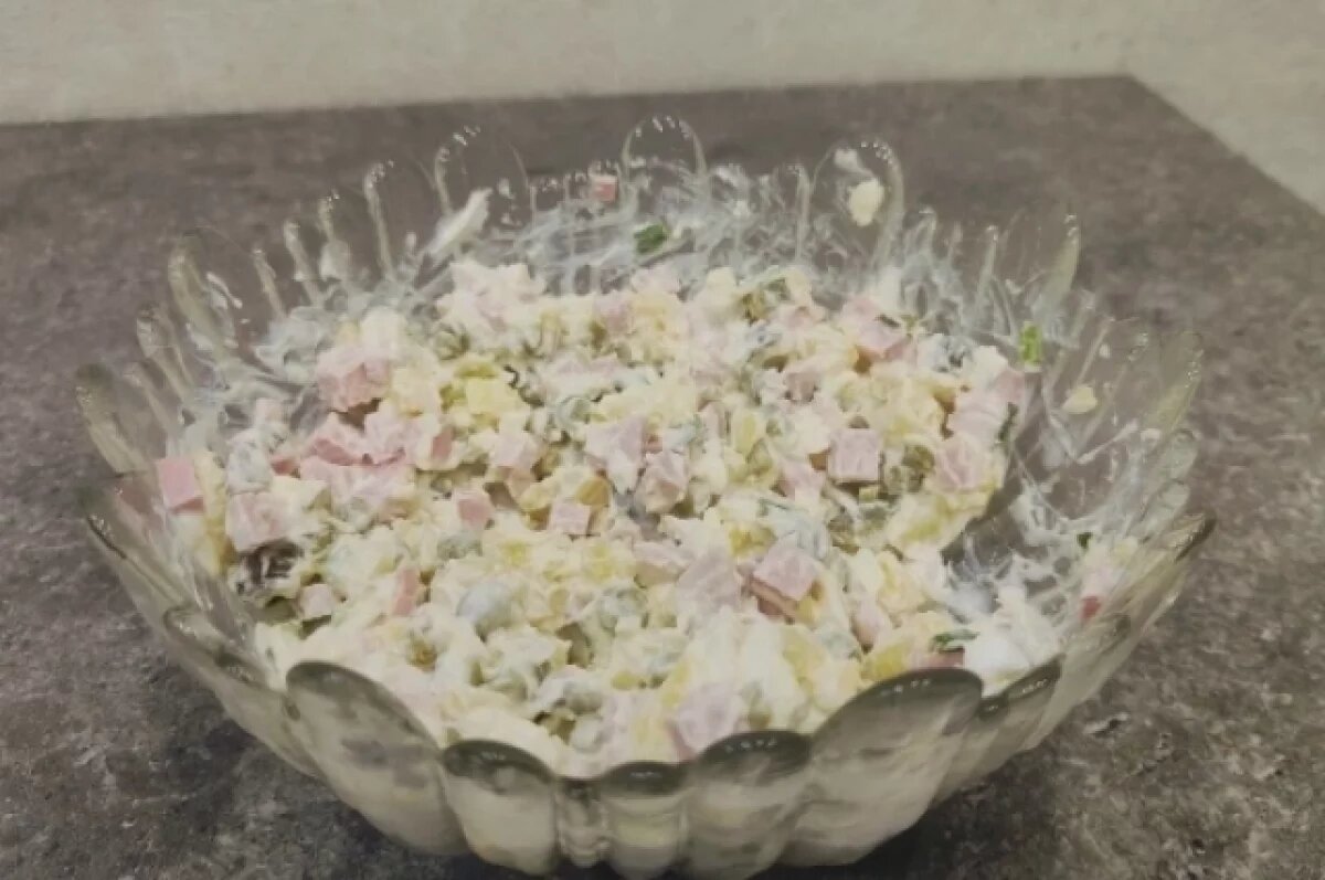 Гастроэнтеролог предлагает альтернативы традиционному оливье