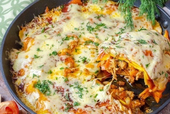 Простой способ приготовить ленивую лазанью на сковороде