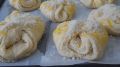Сладкие булочки со штрейзелем: как на весну создать кулинарное чудо