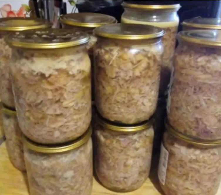 Холодец в банках: необычная заготовка, которая покорила сердца