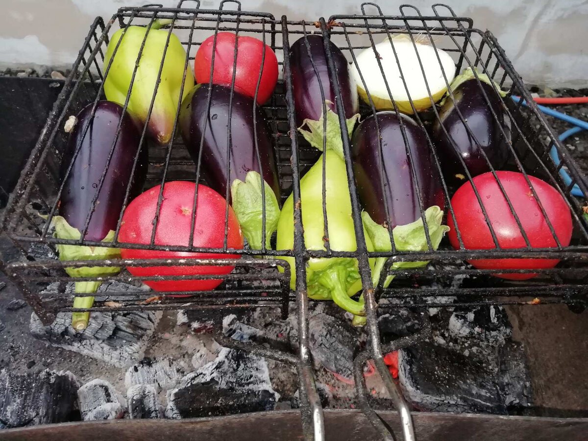 Вкус лета зимой: как по-армянски готовить аджапсандал на зиму