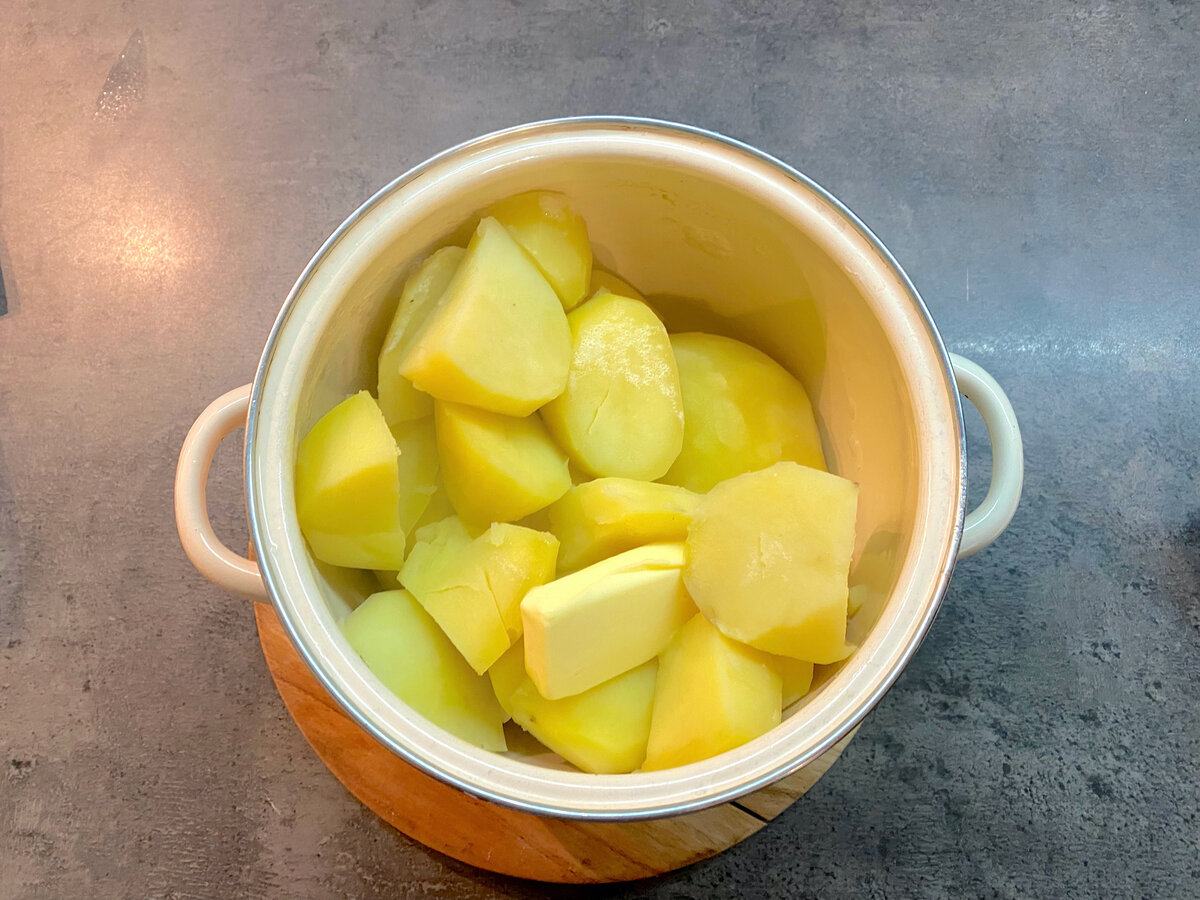 Картофельная запеканка с фаршем и грибами: идеальное блюдо для семейного ужина