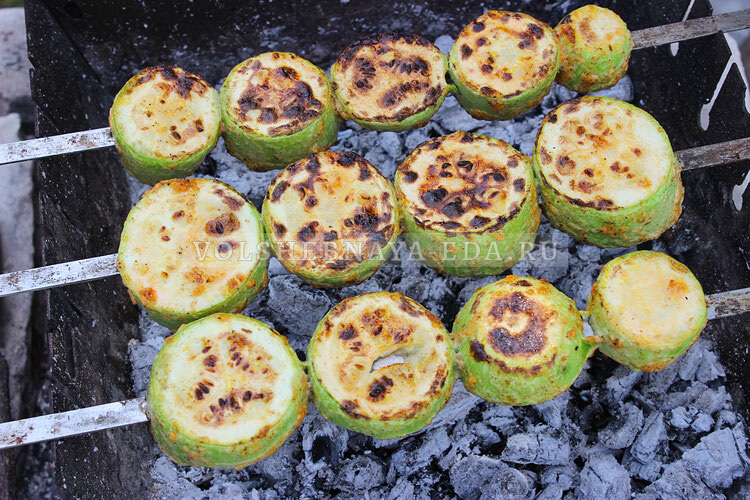 Кабачки на мангале: как приготовить идеальное овощное угощение