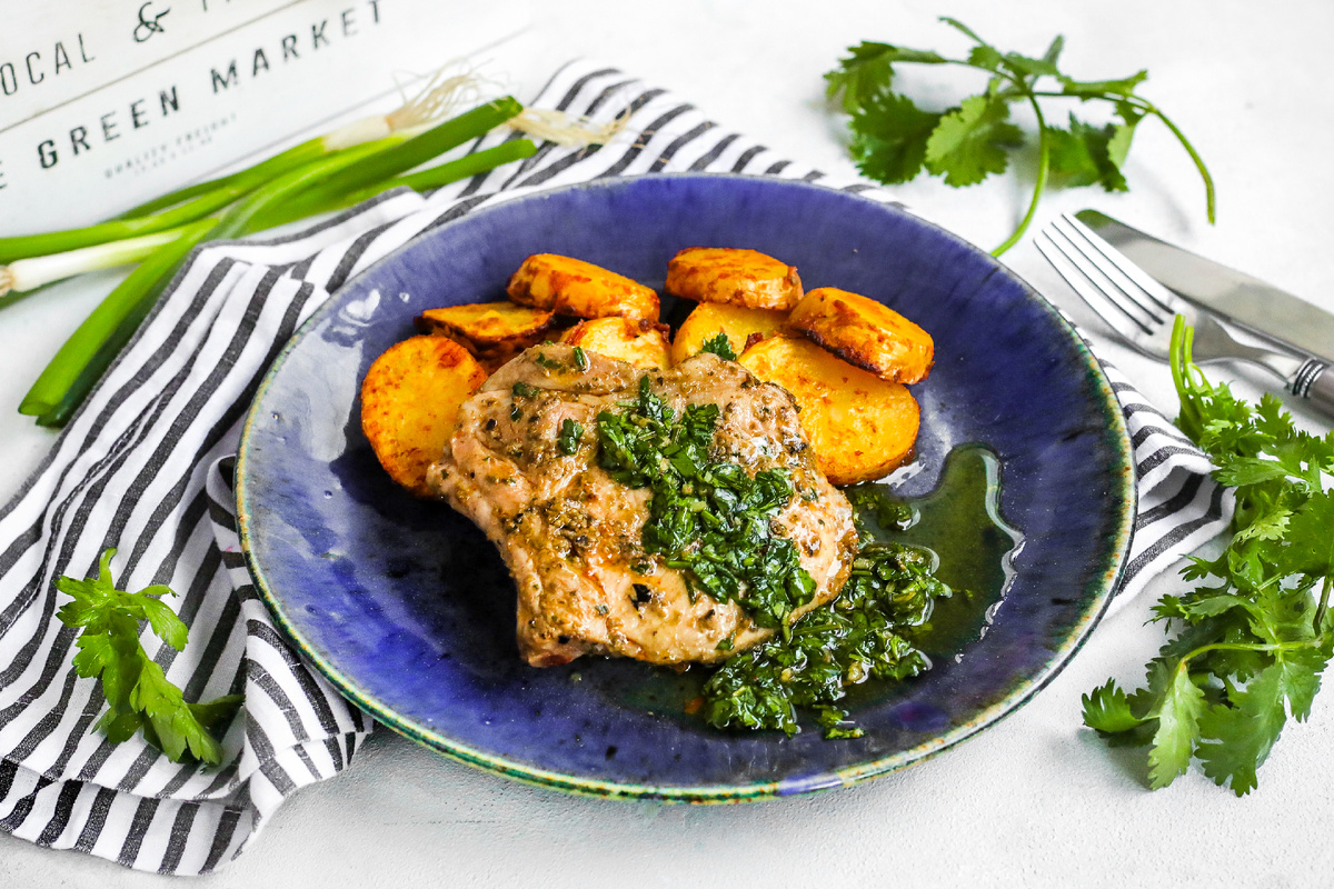 Как приготовить аргентинскую свинину с картошкой и уникальными соусами