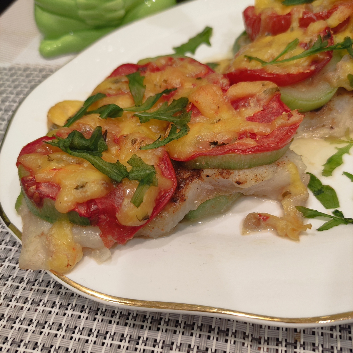 Вкусное и полезное: белая рыба под овощами