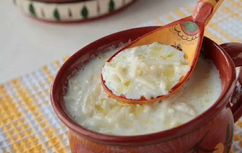 Молочный суп с вермишелью: уютный рецепт для всей семьи