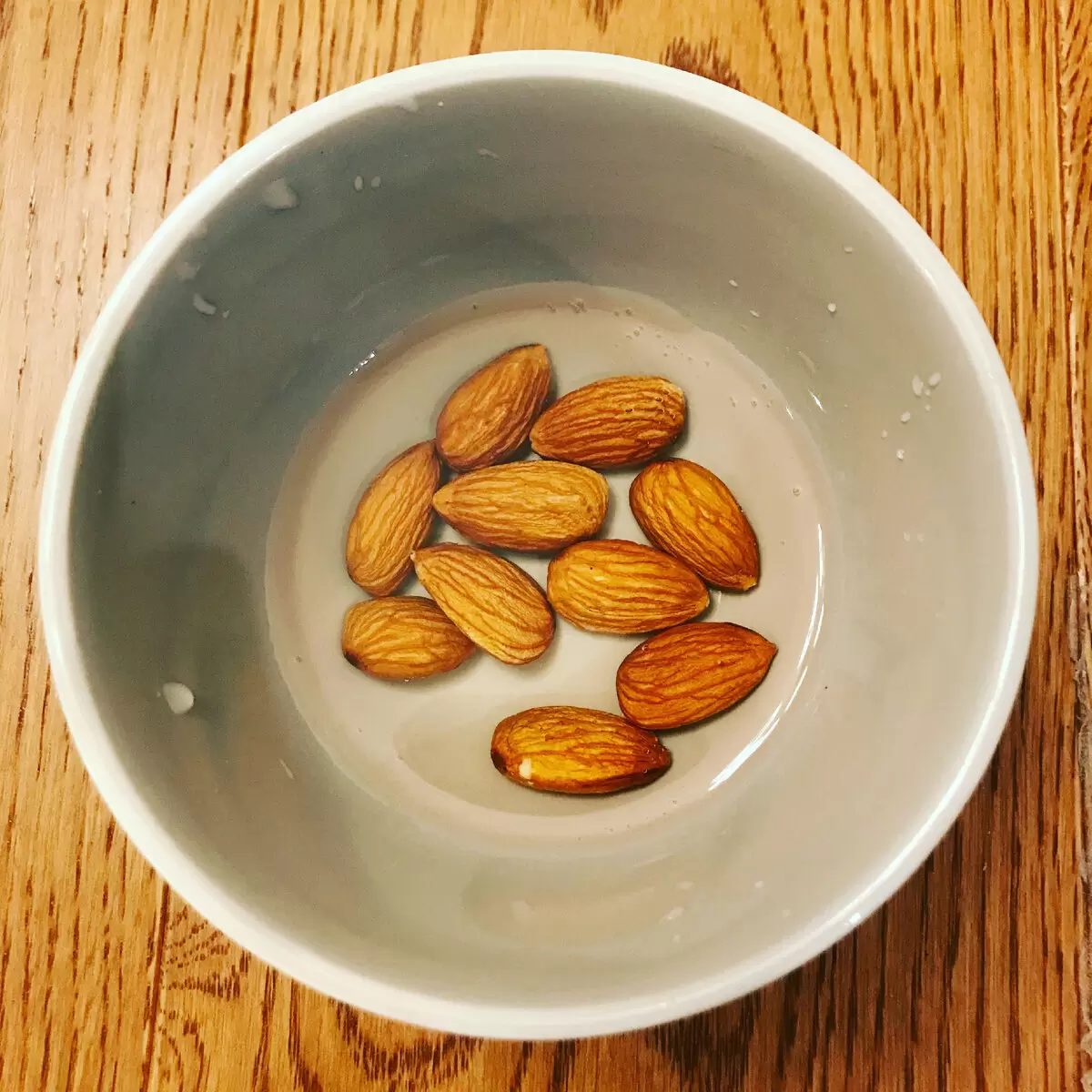 Нежный миндаль: как 10 орехов каждый день дарят здоровье и энергию