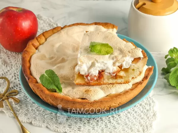 Необычный яблочный пирог с меренгой: идеальный десерт для уютного вечера