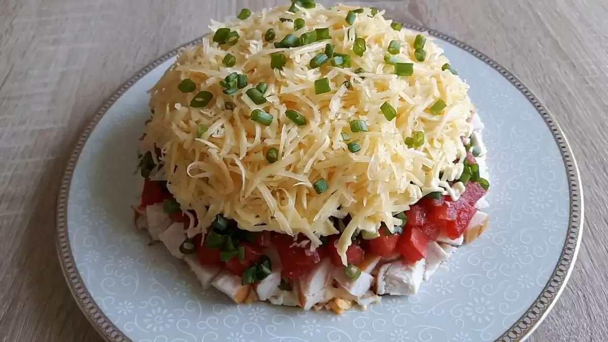 Салат за пять минут: простое и вкусное решение для любого стола